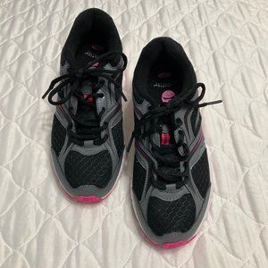 NEW * Women's Avia Tennis Shoes